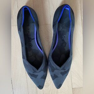 Rothy’s original the point Camo flats like new